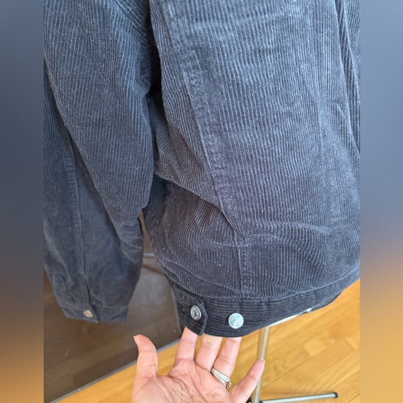 Forever 21 Men’s size S  Black Corduroy Faux Sheep Jacket  Pockets - Picture 7 of 12